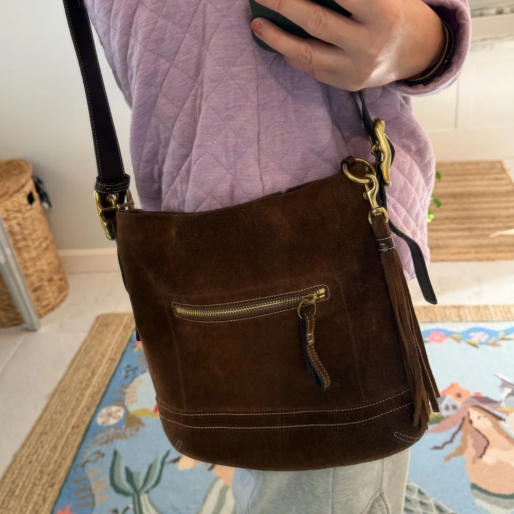 Coach Legacy Brown Suede adjustable strap crossbody shoulder Bag gold accents - Picture 4 of 13